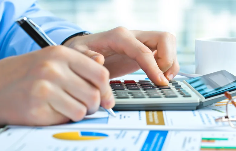 Difference between financial accounting and management accounting